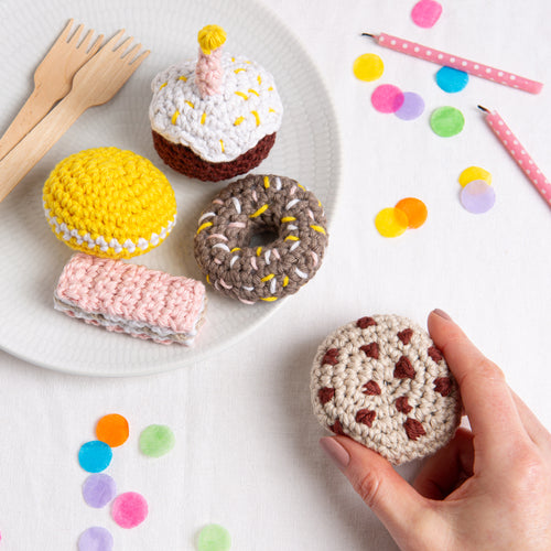 Mini Birthday Treats Amigurumi Crochet Kit
