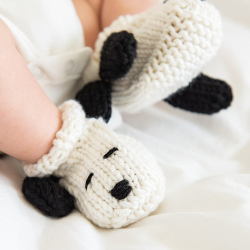 Peanuts: Snoopy Baby Hat and Booties Set Knitting Kit