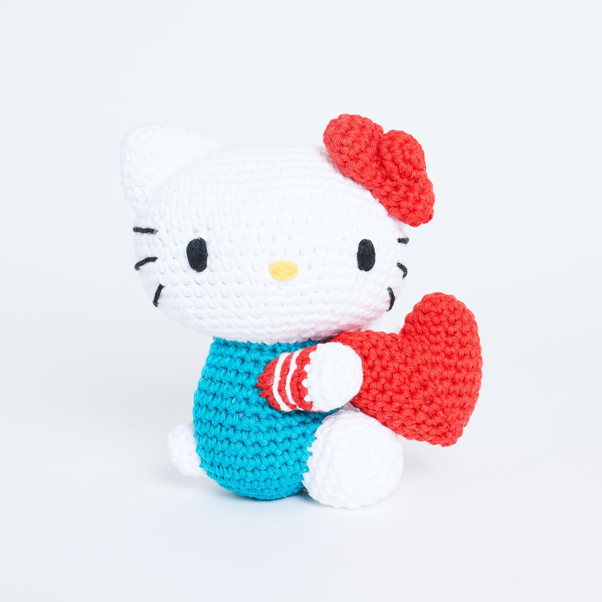 Hello Kitty with Heart Amigurumi Crochet Kit