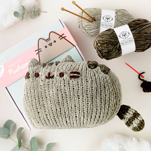 Pusheen: Sitting Pusheen Knitting Kit